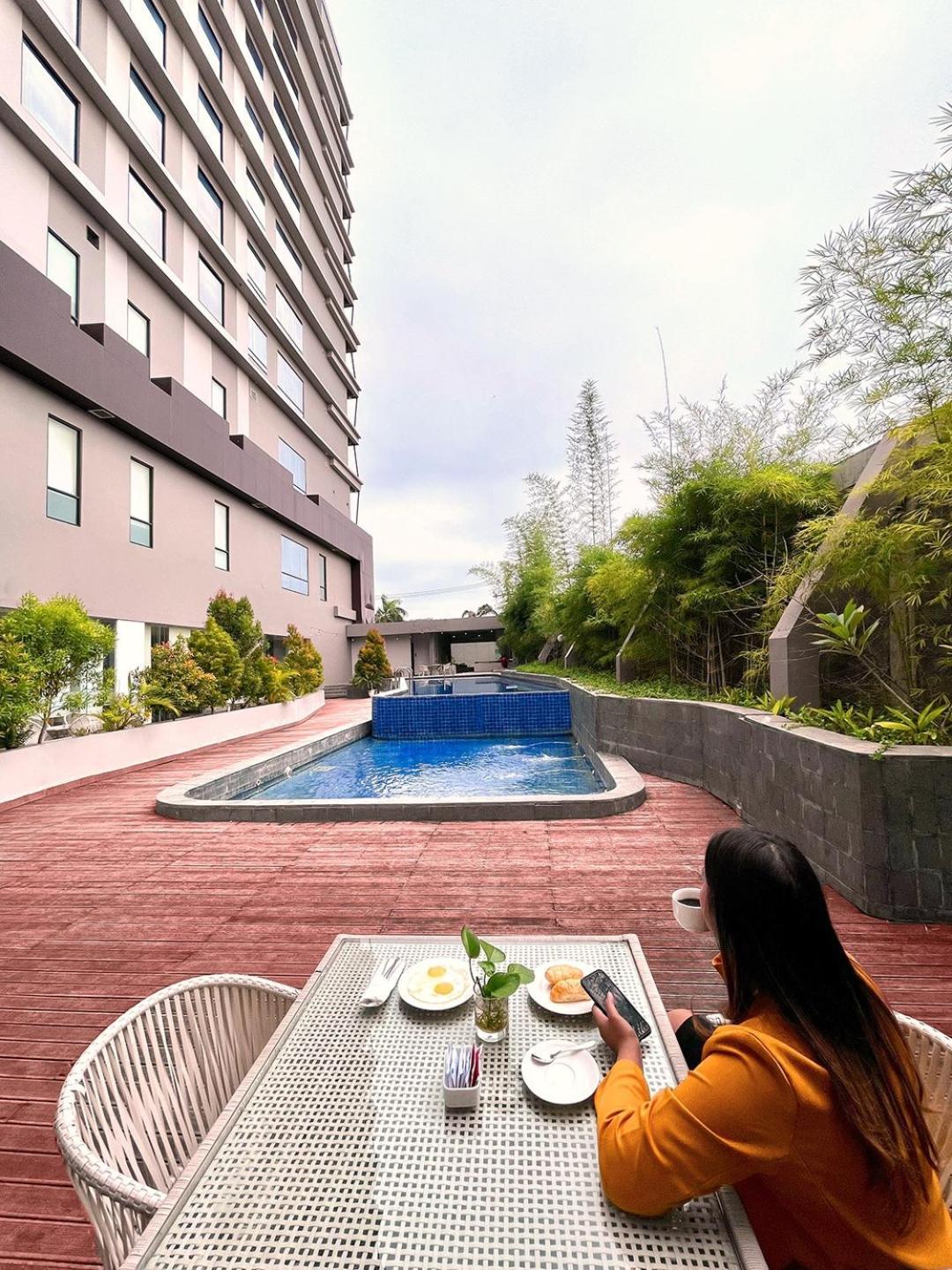 Hotel Suni Abepura Jayapura Bagian luar foto